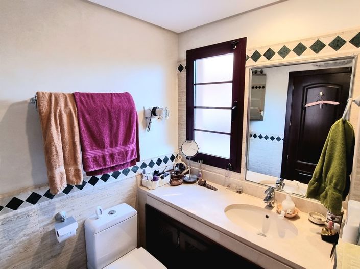 Image No.17-2 Bed Apartment for sale