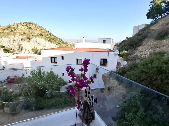 Image No.16-4 Bed Village House for sale