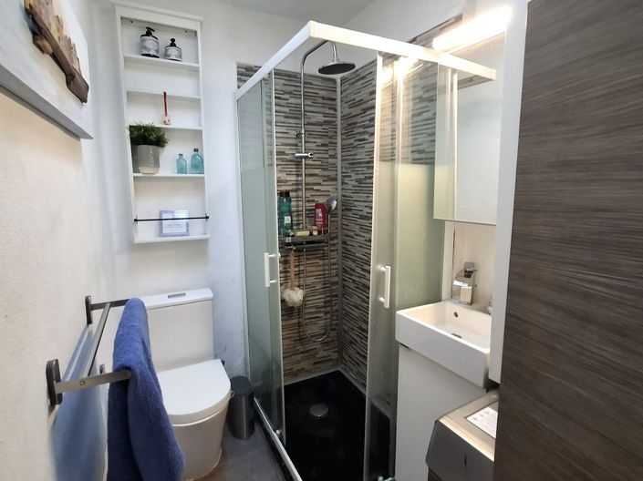 Image No.18-4 Bed Village House for sale