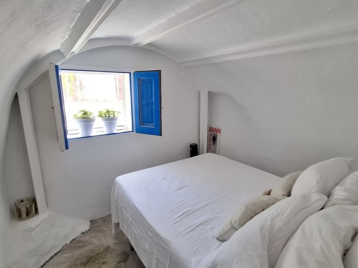 Image No.22-4 Bed Village House for sale