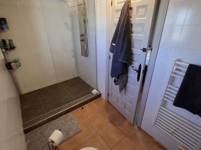 Image No.13-6 Bed Villa for sale