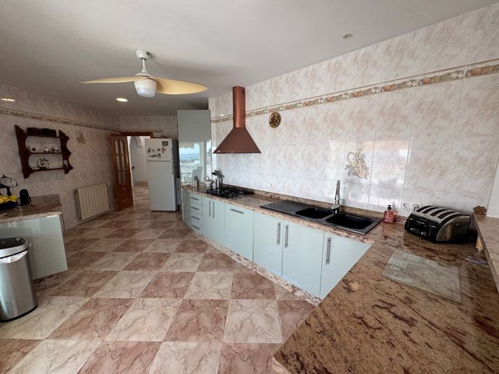 Image No.7-4 Bed Villa for sale