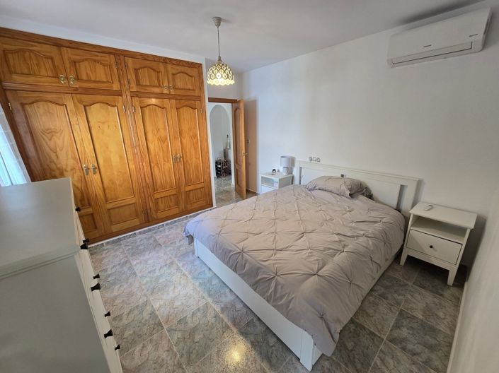 Image No.10-3 Bed Villa for sale