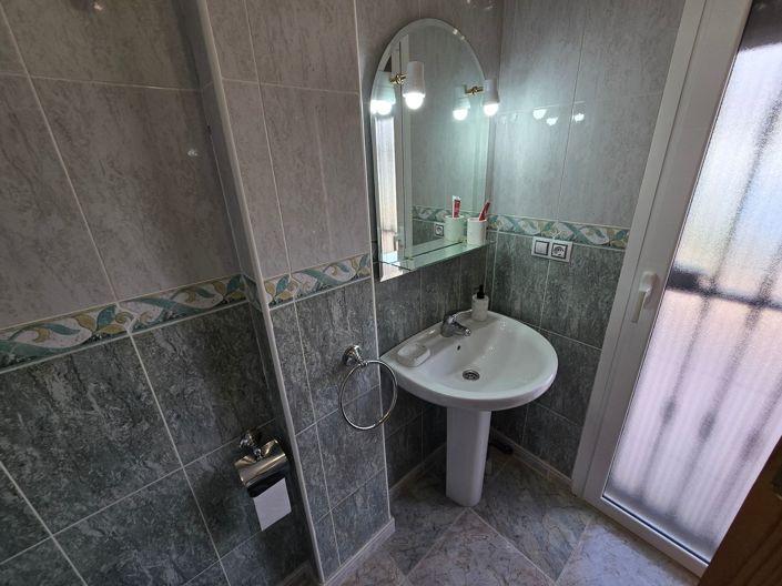 Image No.18-3 Bed Villa for sale