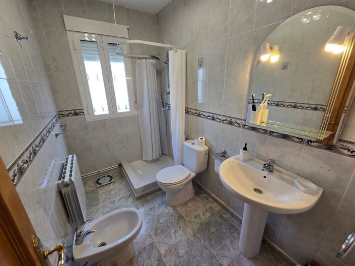 Image No.19-3 Bed Villa for sale