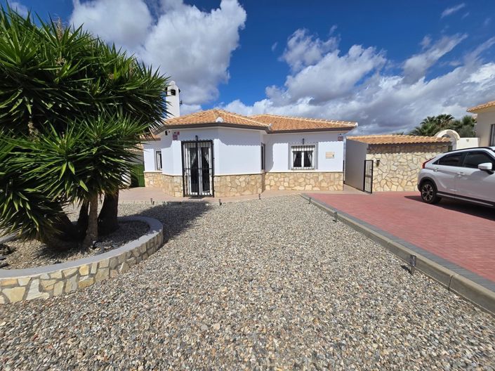 Image No.2-3 Bed Villa for sale