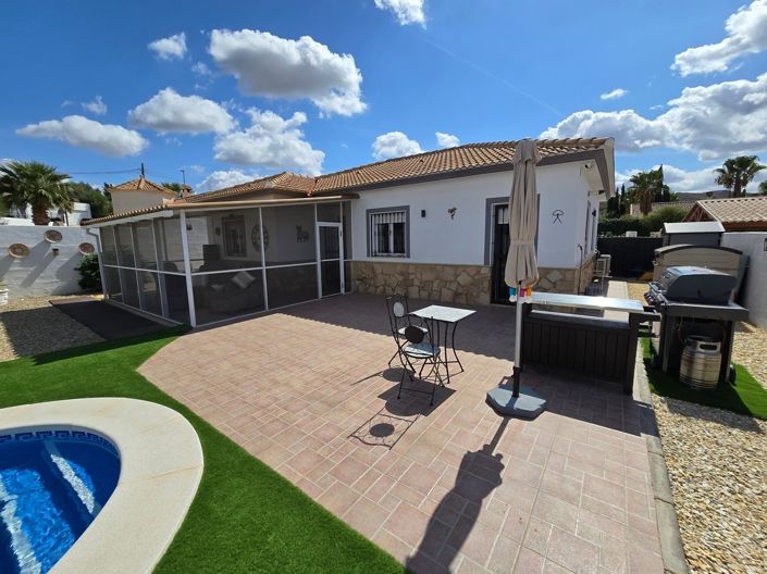 Image No.24-3 Bed Villa for sale