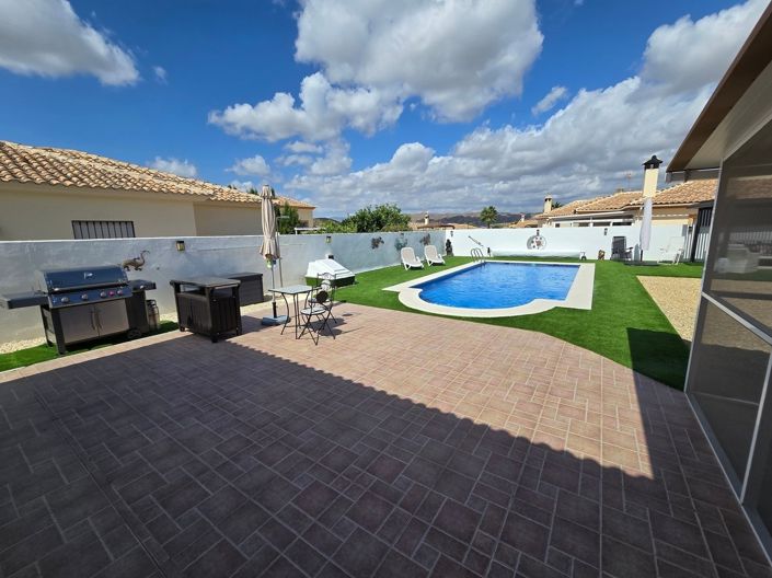 Image No.30-3 Bed Villa for sale