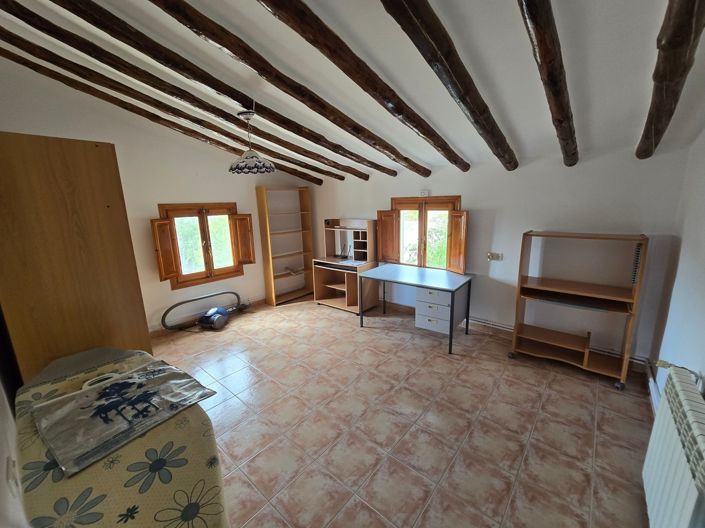 Image No.5-4 Bed Property for sale