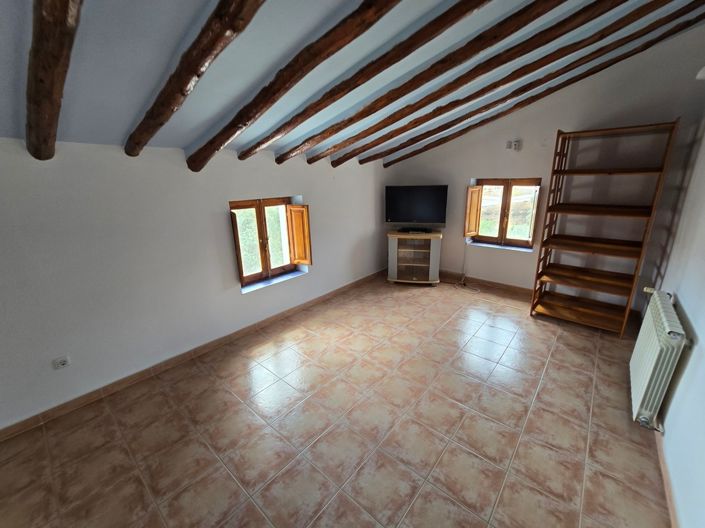 Image No.6-4 Bed Property for sale