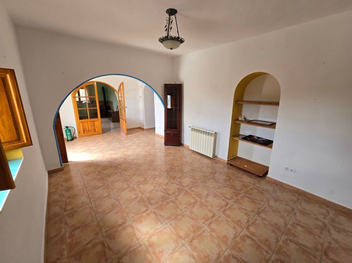 Image No.7-4 Bed Property for sale