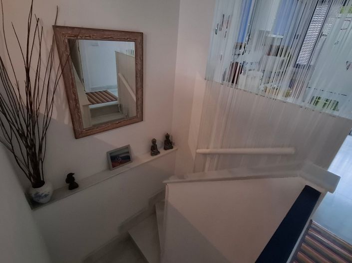 Image No.13-3 Bed Property for sale