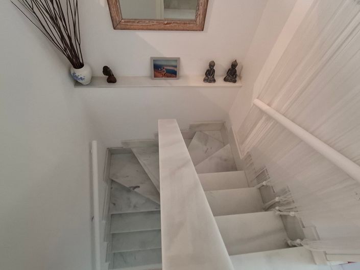 Image No.14-3 Bed Property for sale