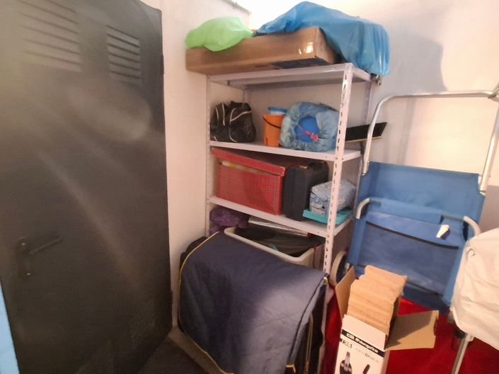 Image No.28-3 Bed Property for sale