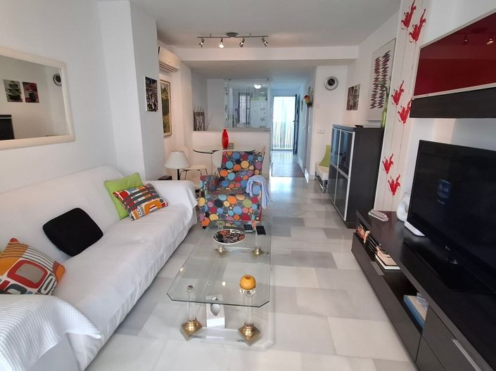 Image No.6-3 Bed Property for sale