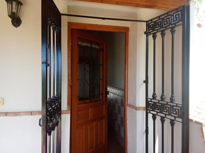 Image No.12-3 Bed Villa for sale