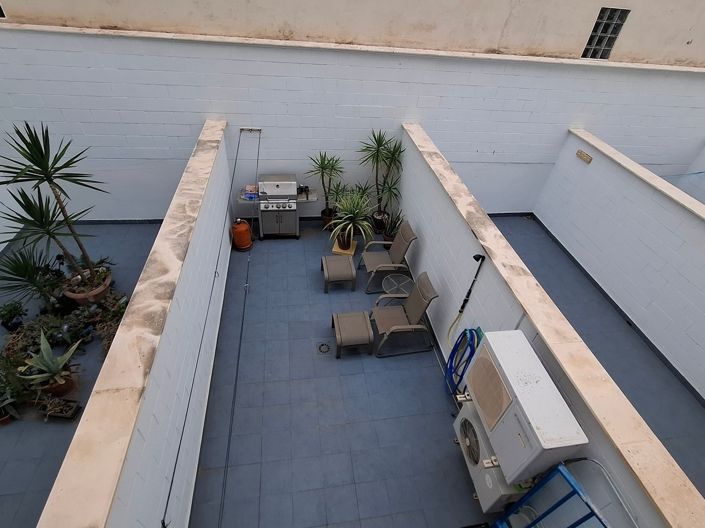 Image No.24-2 Bed Property for sale