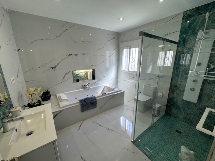 Image No.14-4 Bed Villa for sale