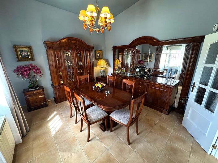 Image No.5-4 Bed Villa for sale