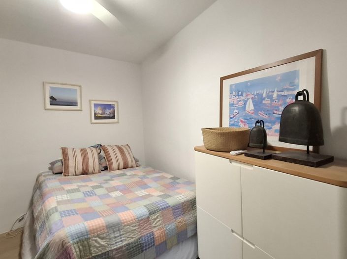 Image No.19-2 Bed Property for sale