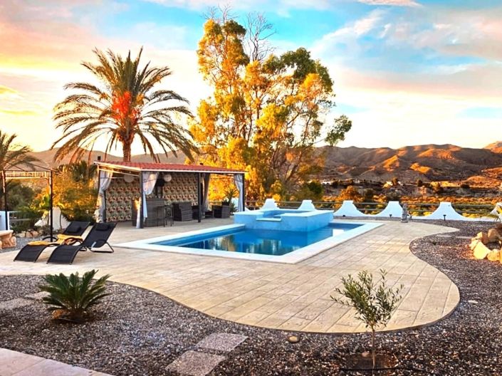 Image No.21-3 Bed Villa for sale