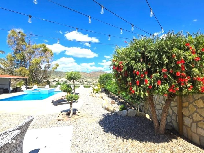 Image No.22-3 Bed Villa for sale