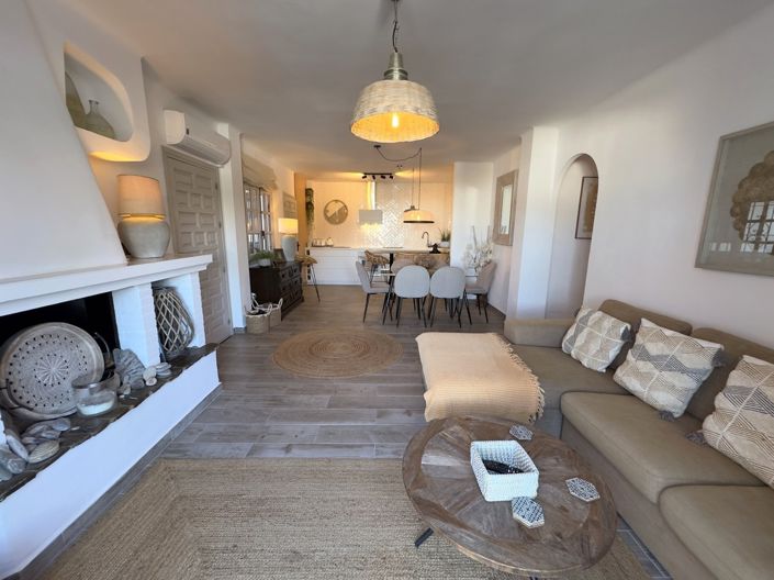 Image No.10-3 Bed Apartment for sale