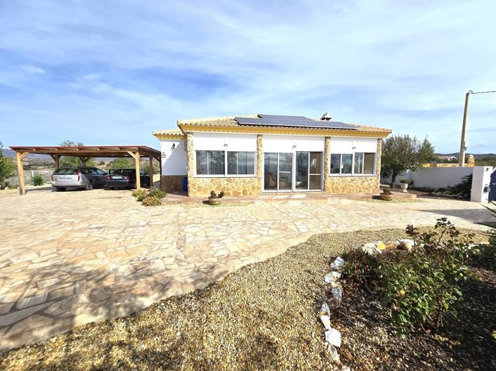 Image No.1-3 Bed Villa for sale