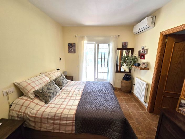 Image No.11-3 Bed Villa for sale