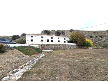 23246-cortijo-finca-for-sale-in-velez-rubio-8