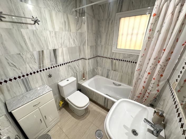 Image No.12-Appartement de 2 chambres à vendre à Almeria