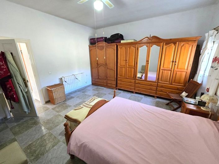 Image No.15-3 Bed Villa for sale