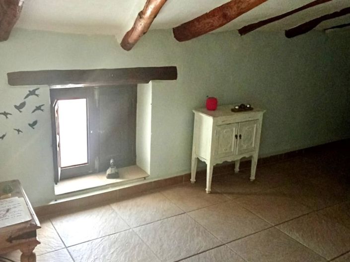 Image No.13-6 Bed Property for sale