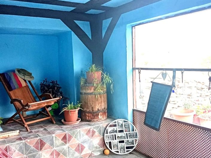 Image No.20-6 Bed Property for sale