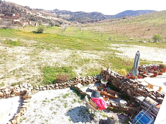 Image No.23-6 Bed Property for sale