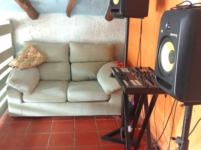 Image No.4-6 Bed Property for sale