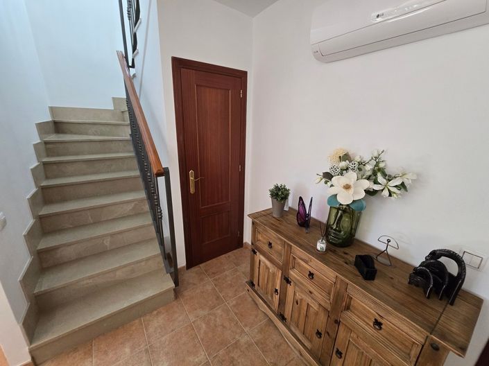 Image No.13-3 Bed Villa for sale