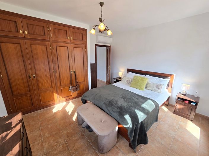 Image No.19-3 Bed Villa for sale