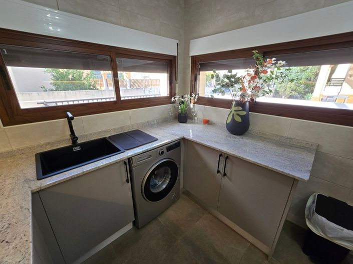 Image No.9-3 Bed Villa for sale