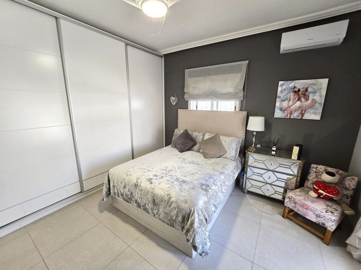 Image No.12-3 Bed Villa for sale