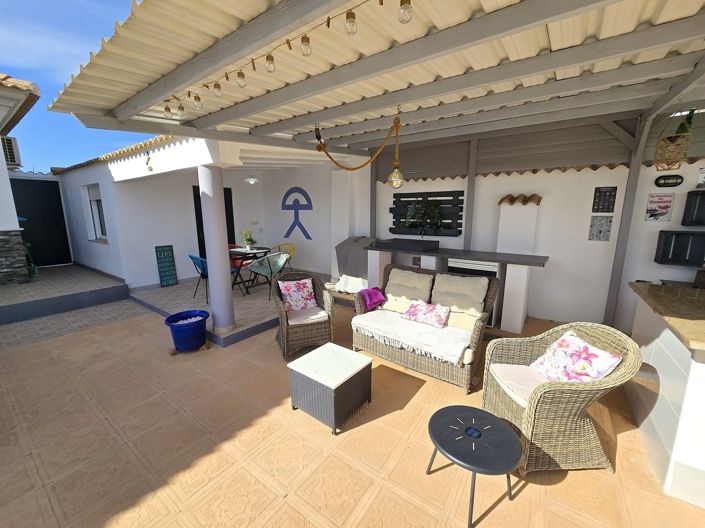 Image No.20-3 Bed Villa for sale