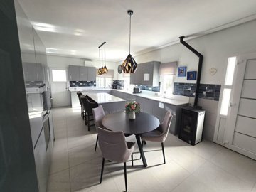 23356-villa-for-sale-in-cerro-gordo-860882-xm