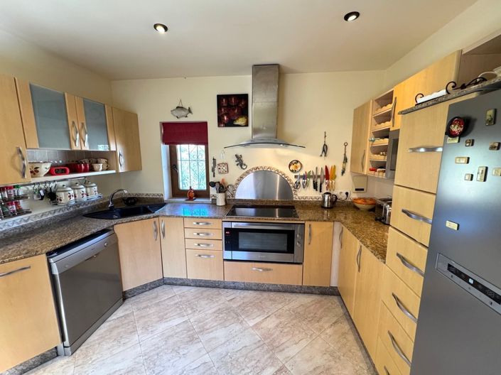 Image No.16-3 Bed Villa for sale