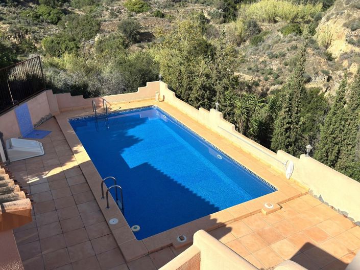 Image No.17-3 Bed Villa for sale