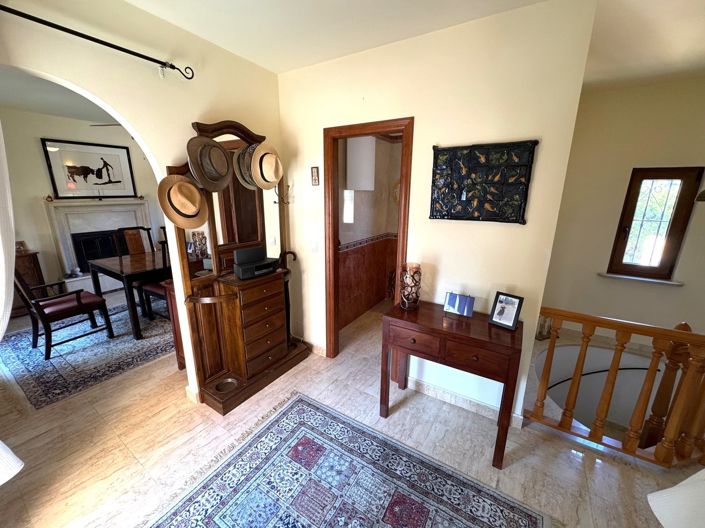 Image No.19-3 Bed Villa for sale