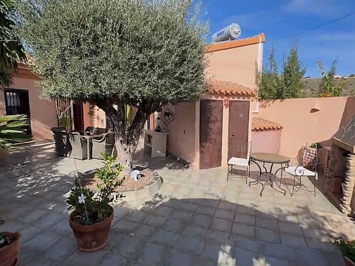 Image No.2-3 Bed Villa for sale