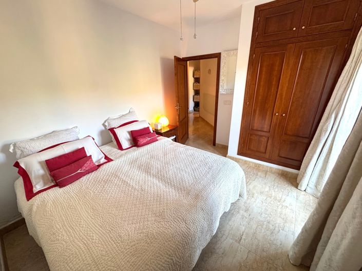 Image No.20-3 Bed Villa for sale