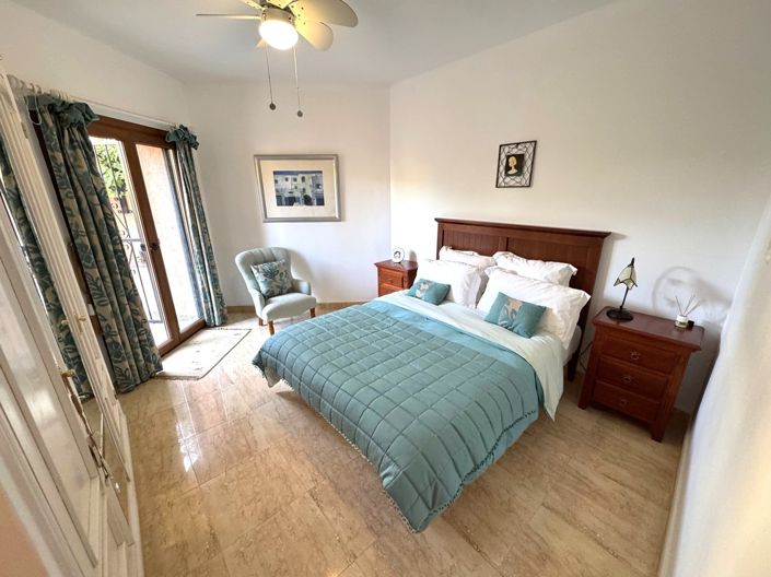 Image No.24-3 Bed Villa for sale