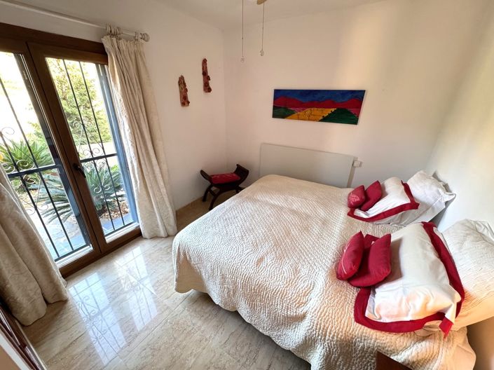 Image No.25-3 Bed Villa for sale