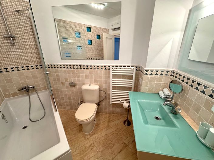 Image No.26-3 Bed Villa for sale